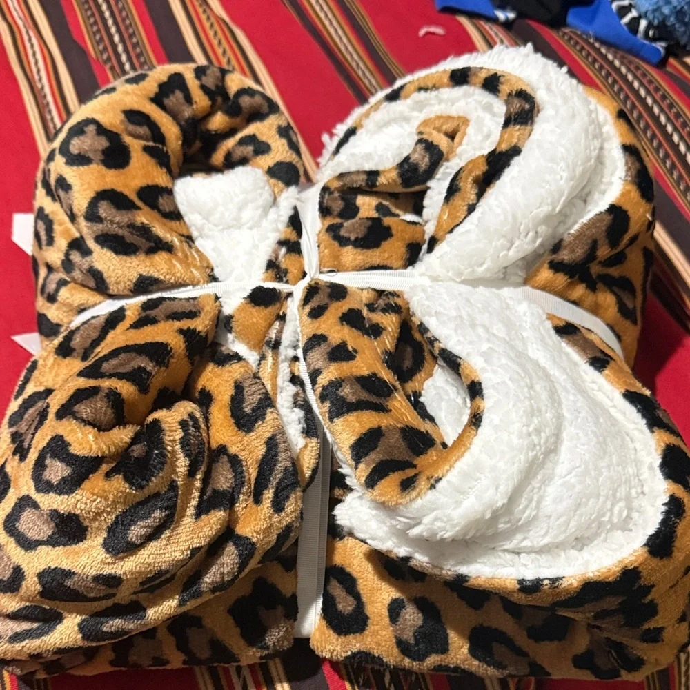 Mainstays Leopard Pattern Throw Blanket